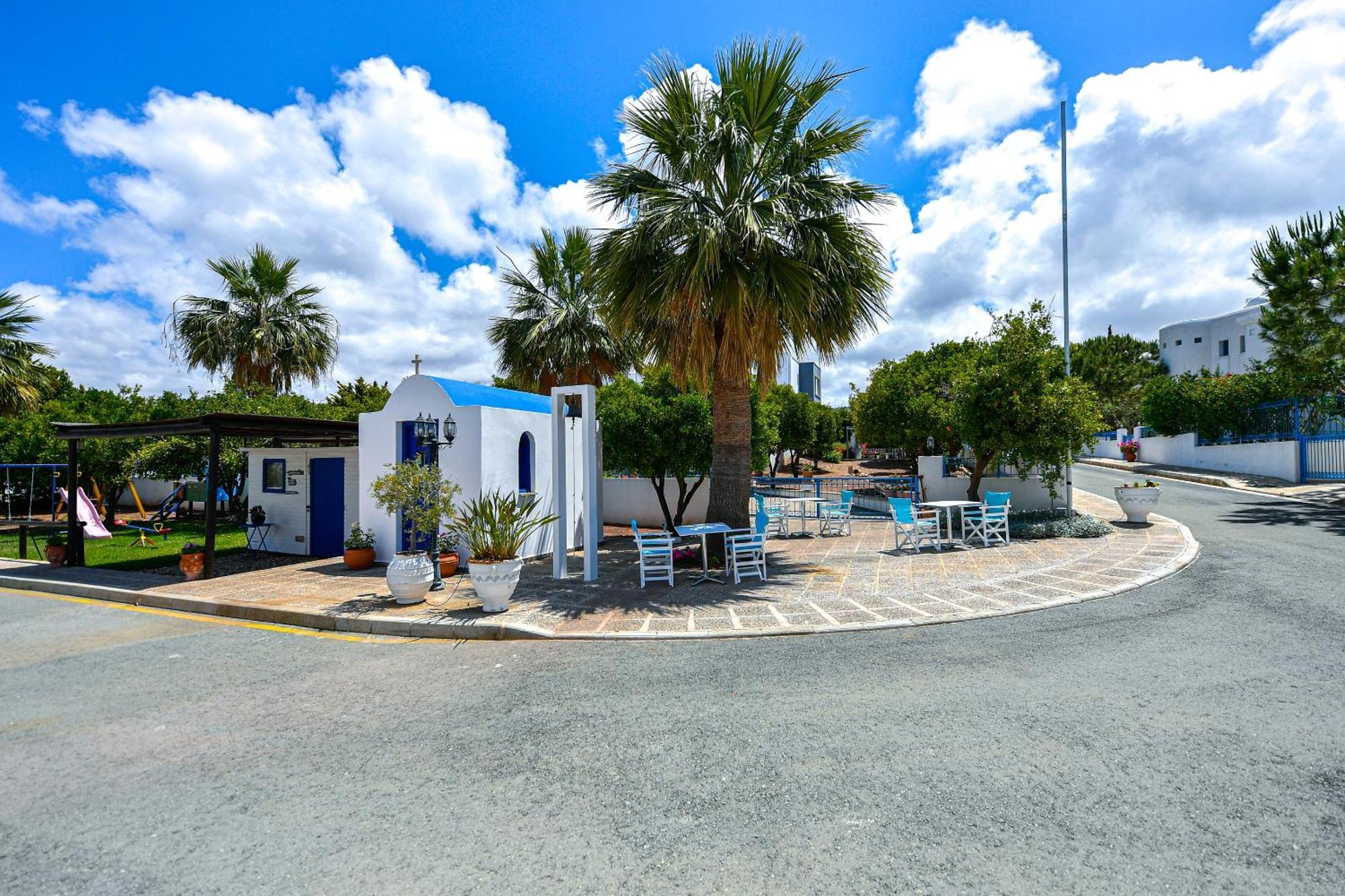 Azzurro Holiday Villas Peyia Exterior photo