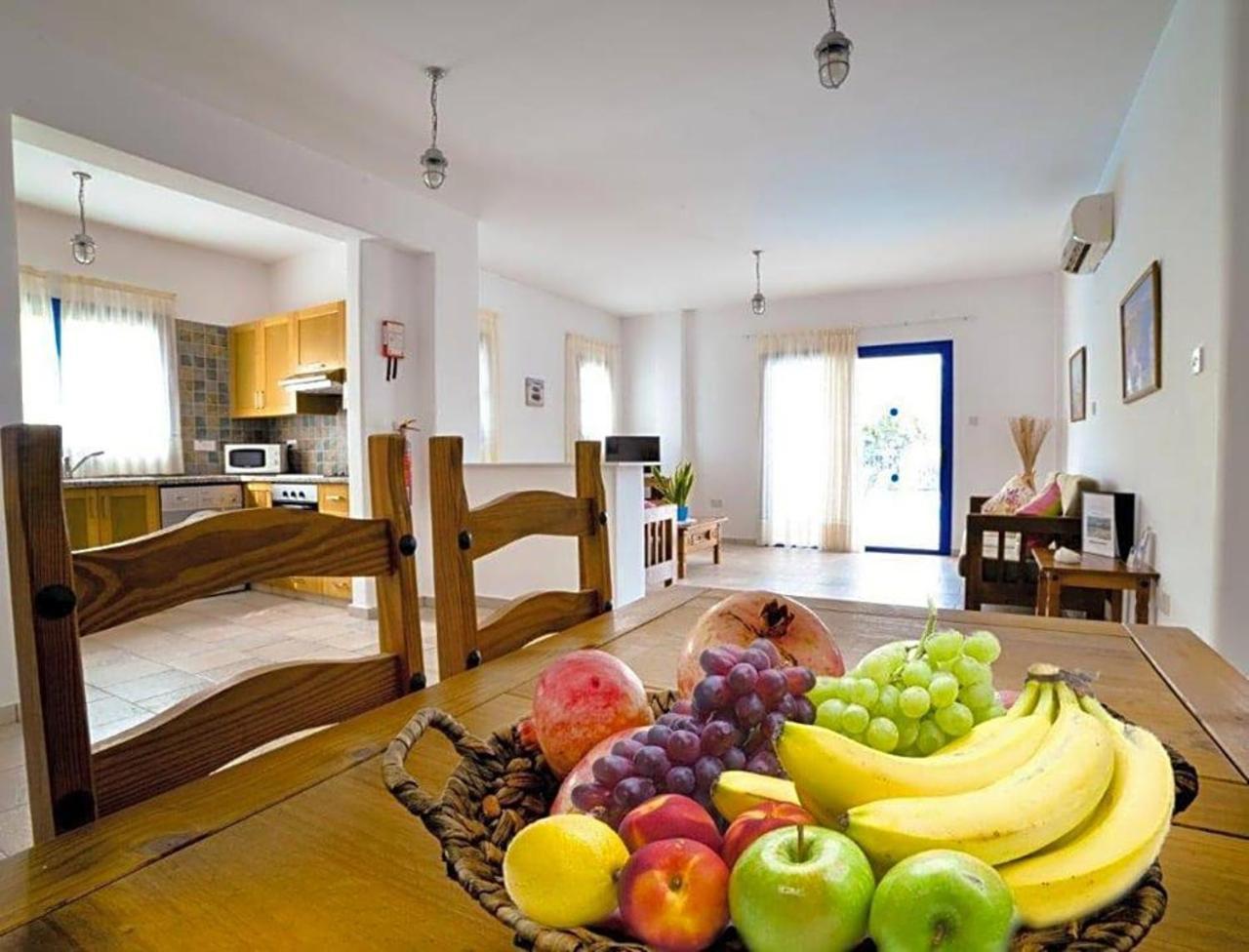 Azzurro Holiday Villas Peyia Exterior photo