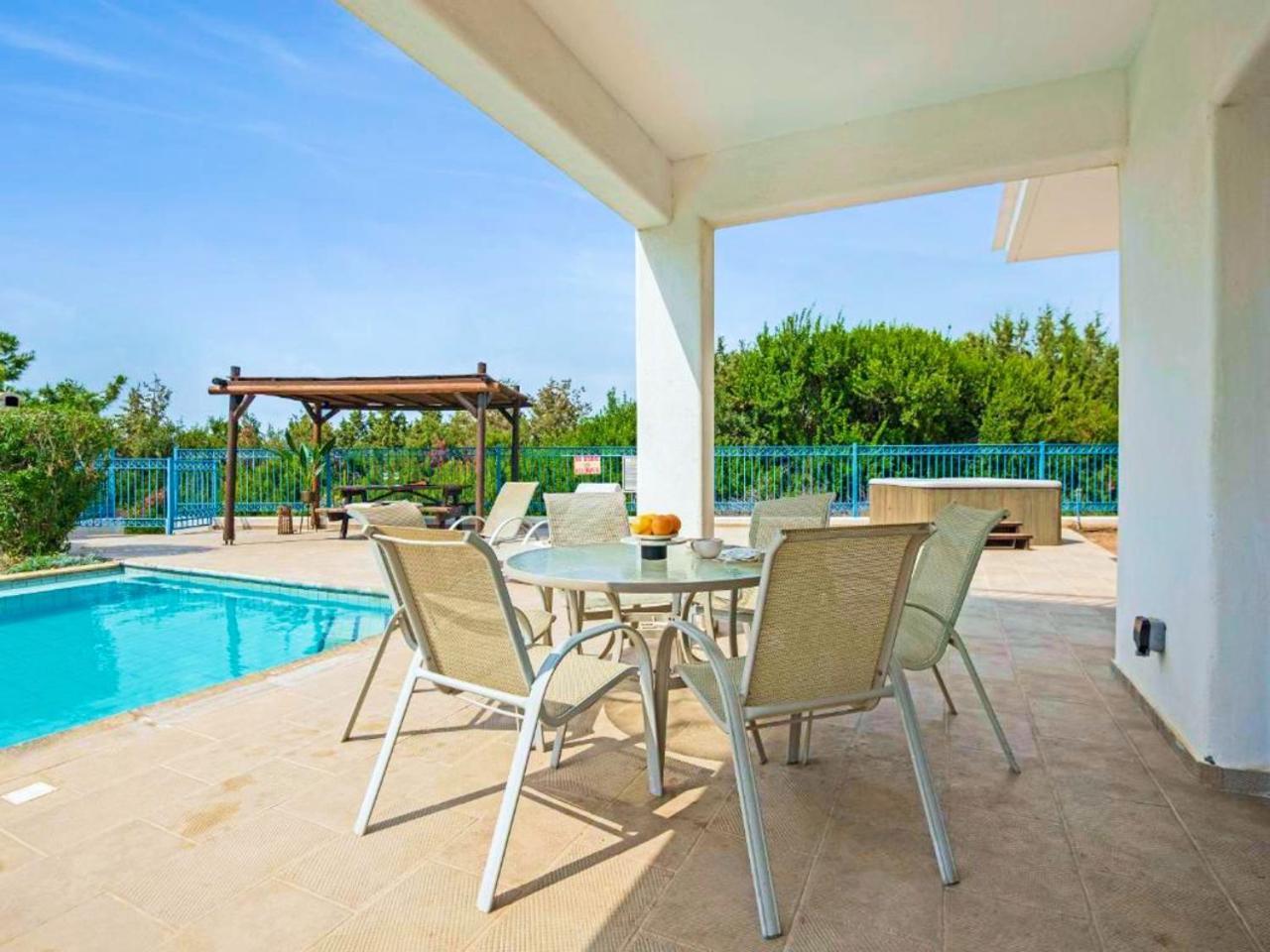 Azzurro Holiday Villas Peyia Exterior photo