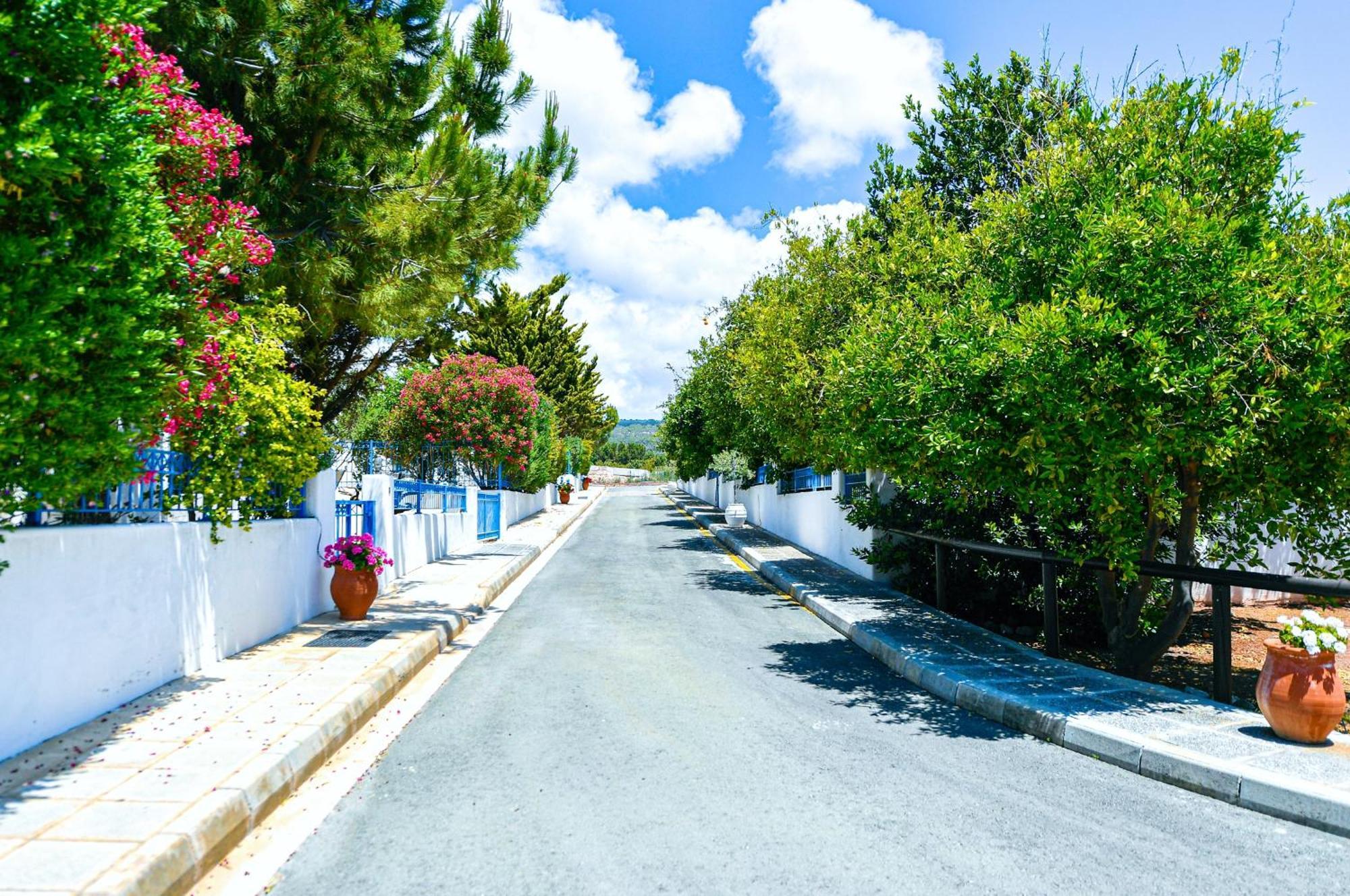 Azzurro Holiday Villas Peyia Exterior photo