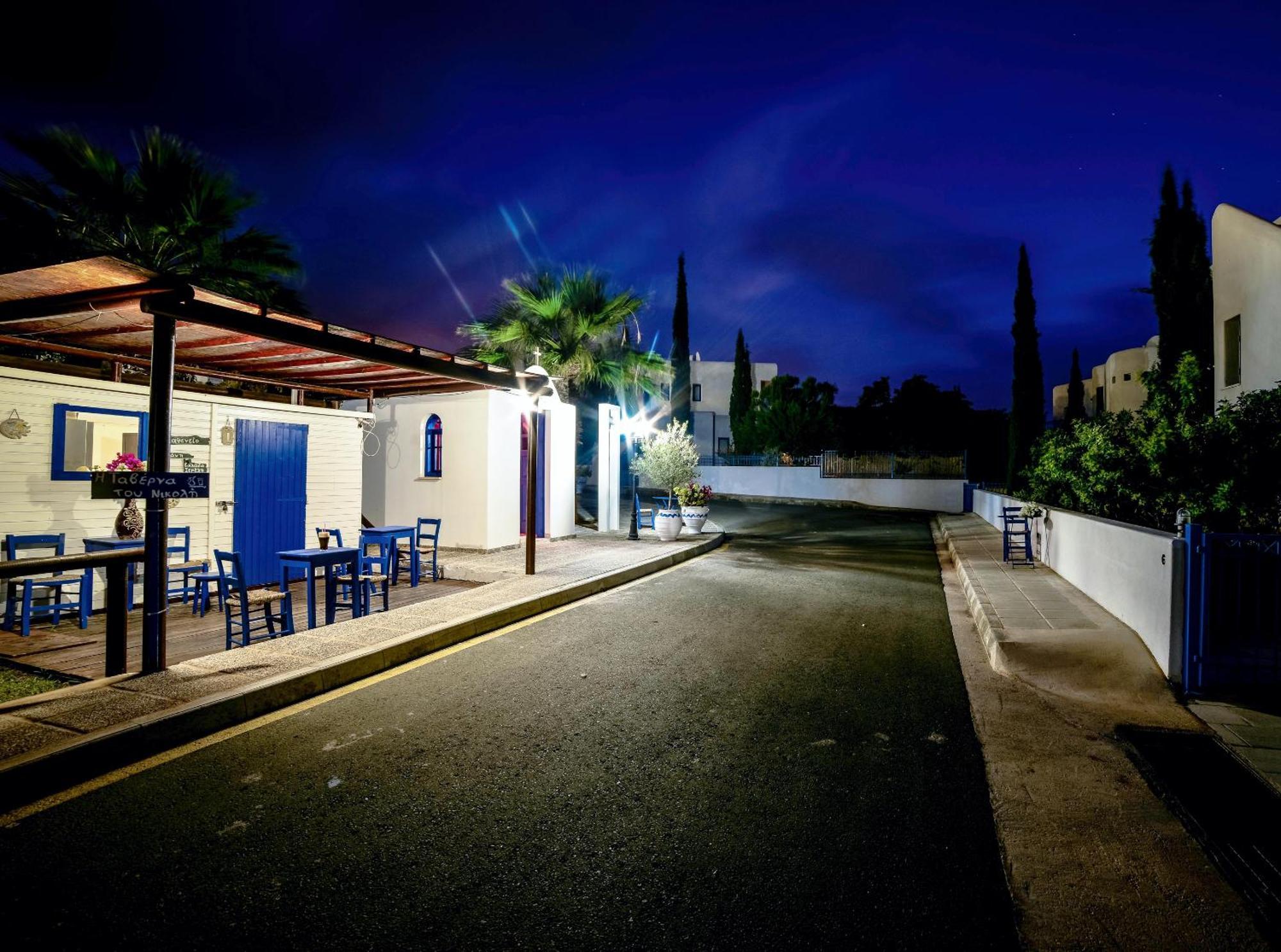 Azzurro Holiday Villas Peyia Exterior photo
